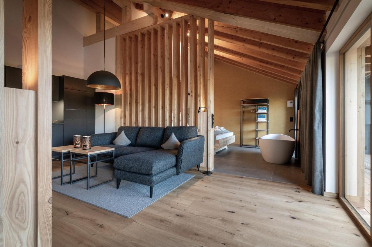 Forstgut - Premium Waldchalets Und Lodge Suiten Regen Exterior photo