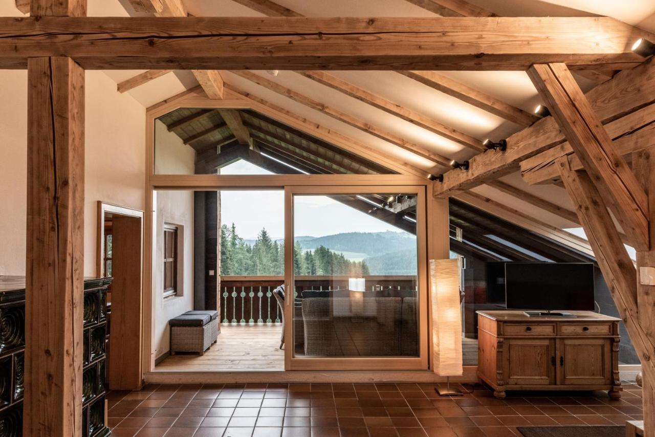 Forstgut - Premium Waldchalets Und Lodge Suiten Regen Exterior photo