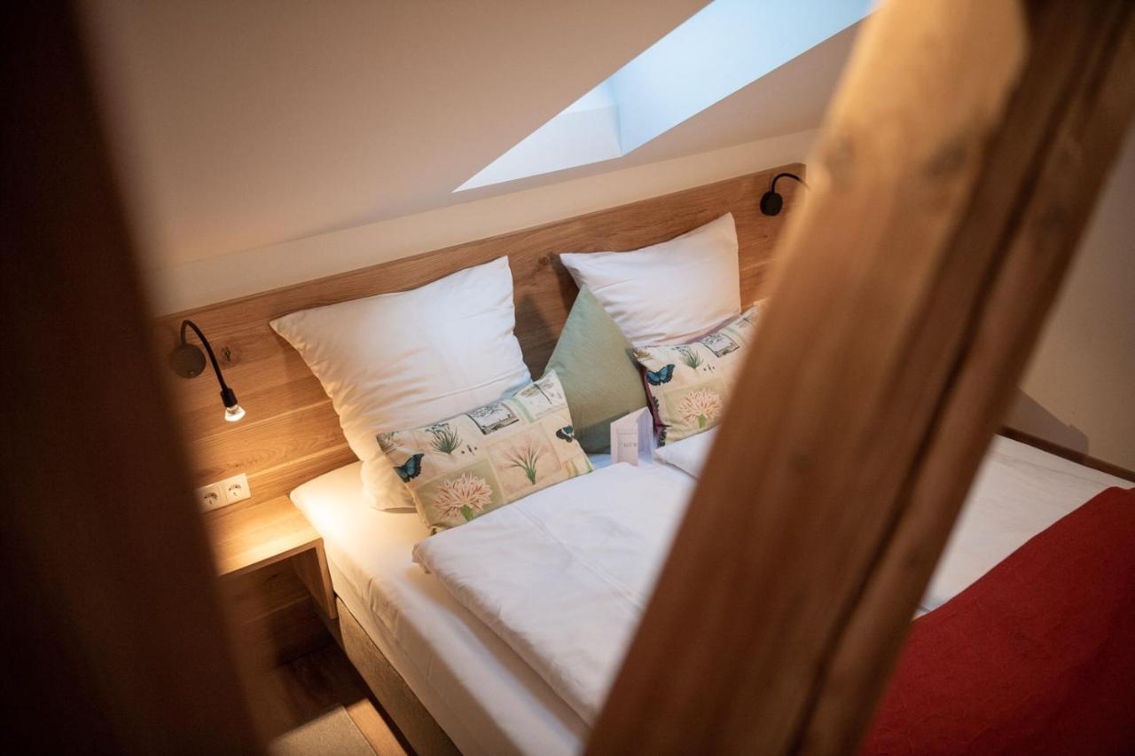 Forstgut - Premium Waldchalets Und Lodge Suiten Regen Exterior photo